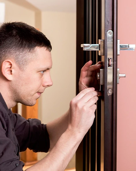 : Professional Locksmith For Commercial And Residential Locksmith Services in Naperville